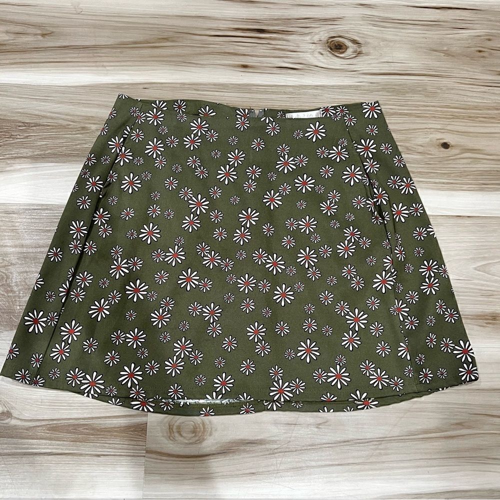 Altar’d State Green Daisy Floral Skirt With Pockets Women’s Large